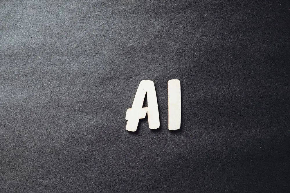 Banner of the post: Artificial intelligence in the hotel industry: opportunity or danger?